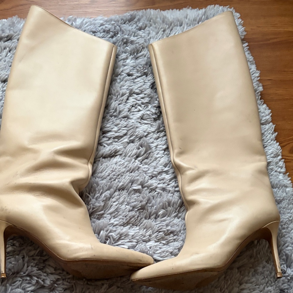 Chic Cream Heeled Women's Boots